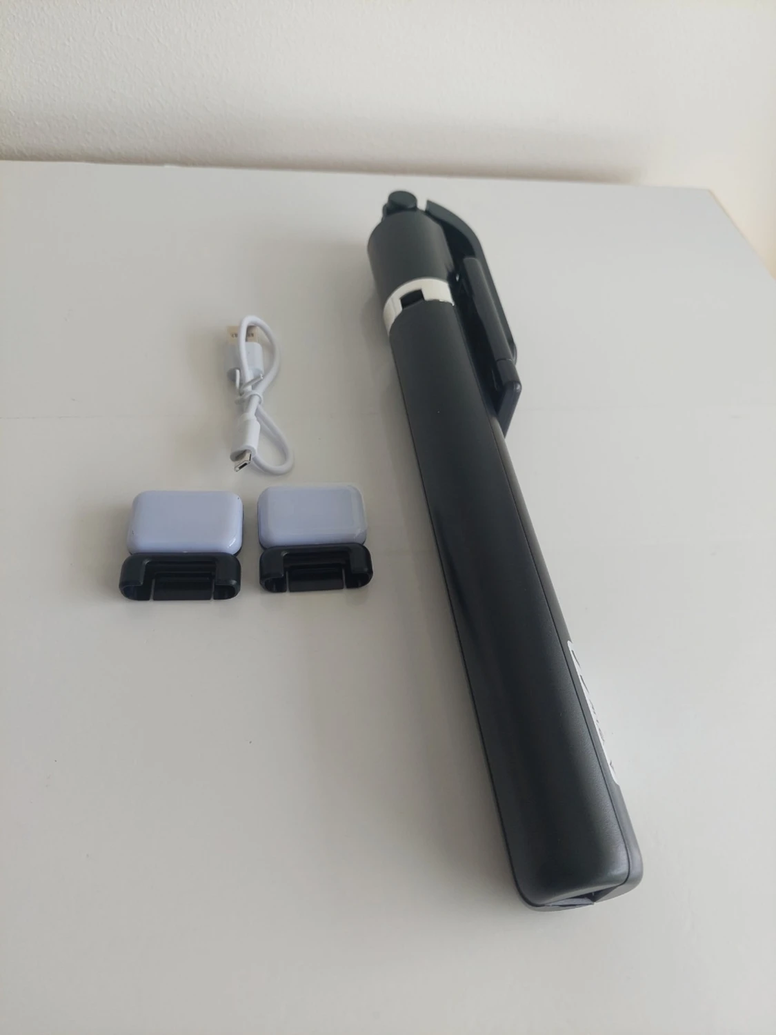 1.7m Selfiestick med stativ och LED-belysning - 3