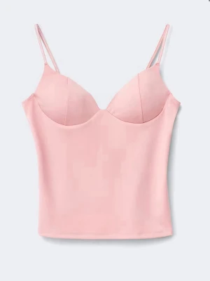 soft shaping wow singlet - Använd 1 gång och är som ny! Jag brukar ha storlek S/M i tröjor men har lite större byst så L passade bäst! 