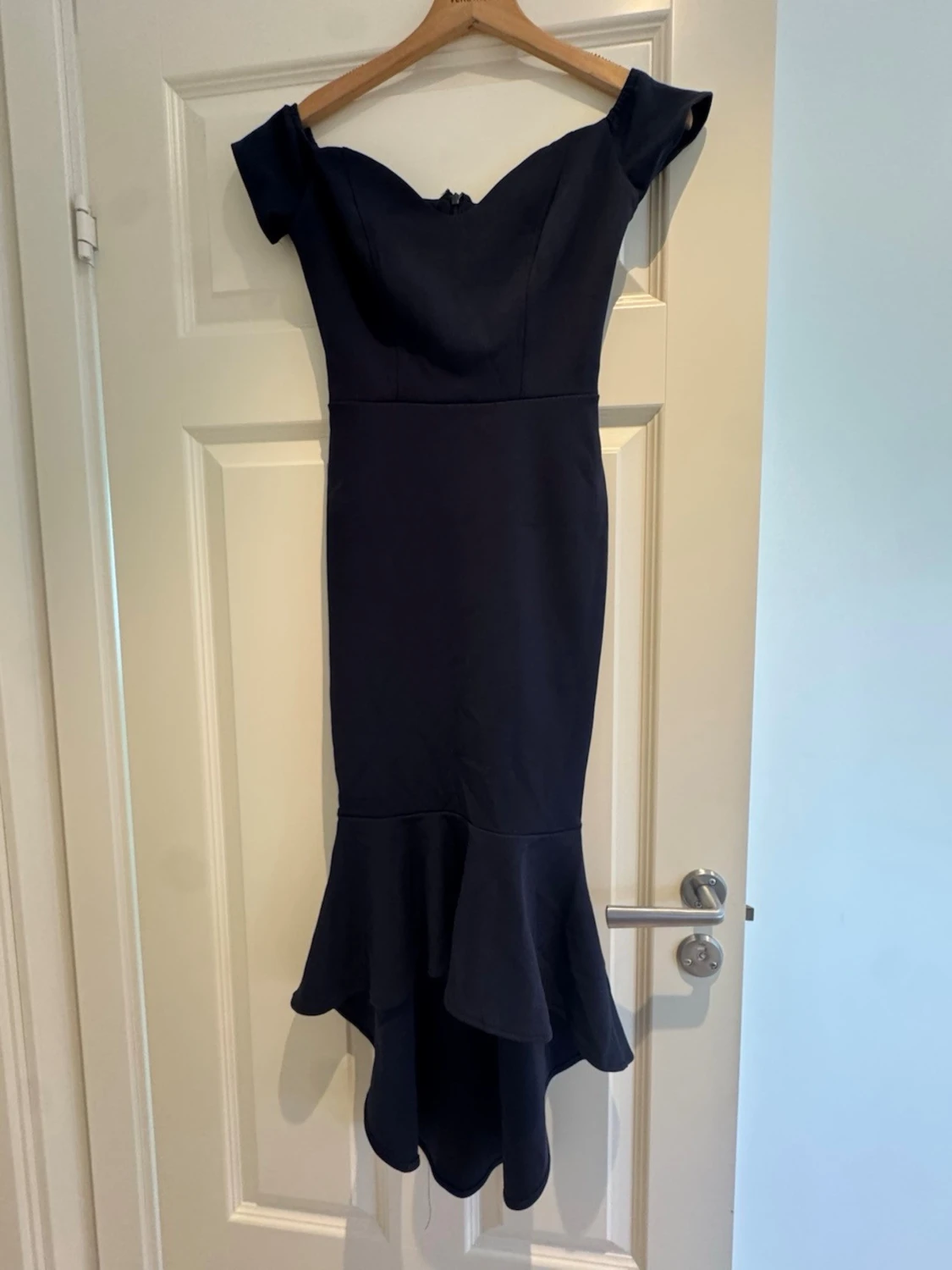 Marinblå offshoulder långklänning - 1