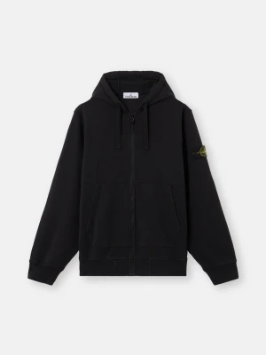 Svart hoodie från Stone Island - Säljer en svart zip hoodie från Stone Island i bra skick 8/10 storlek L men passar även bra på M. Tröjan är köpt på NK för 3100 kr, så givetvis äkta! Säljs för mycket bra pris! 