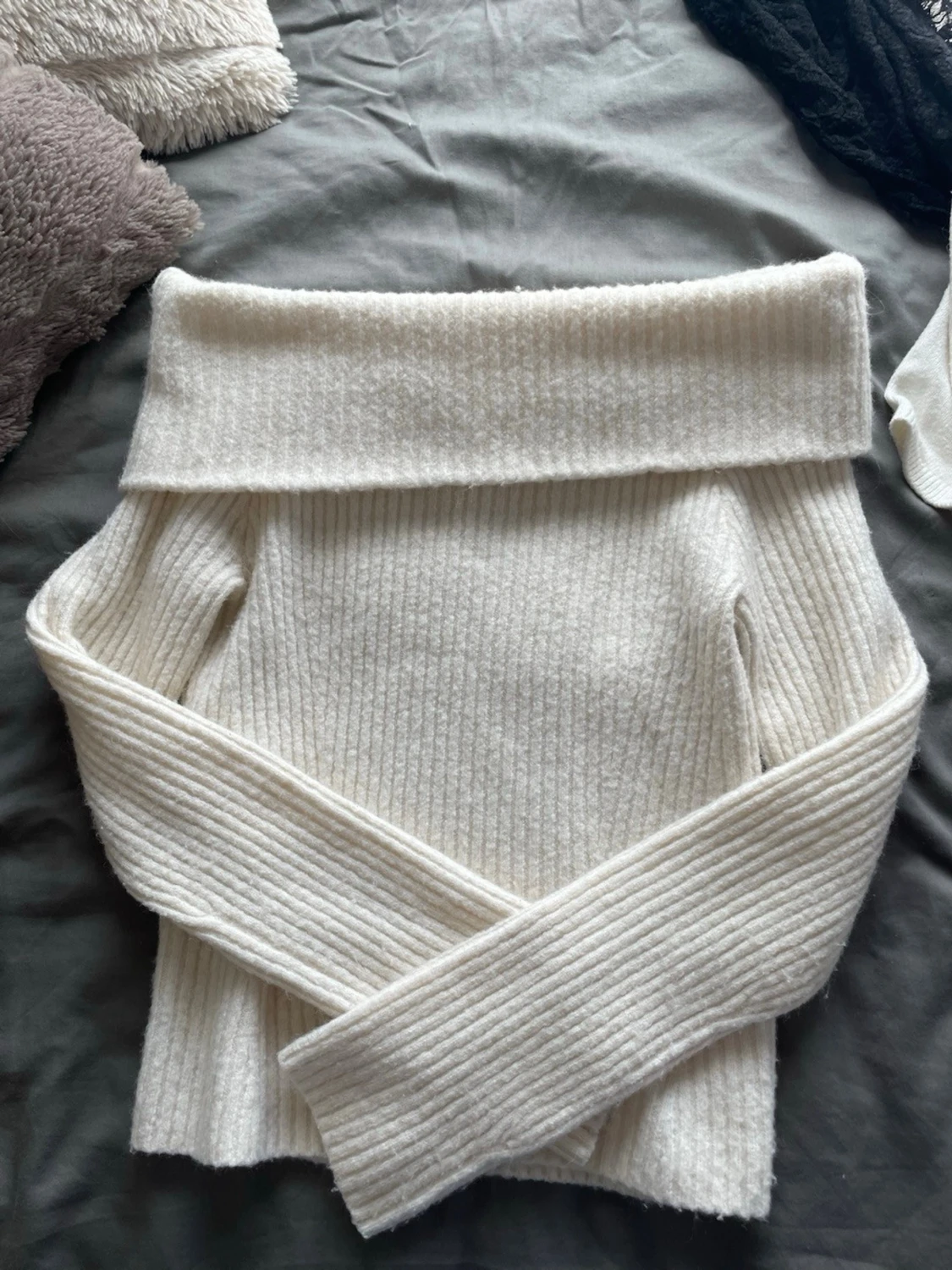 Off shoulder tröja - 1