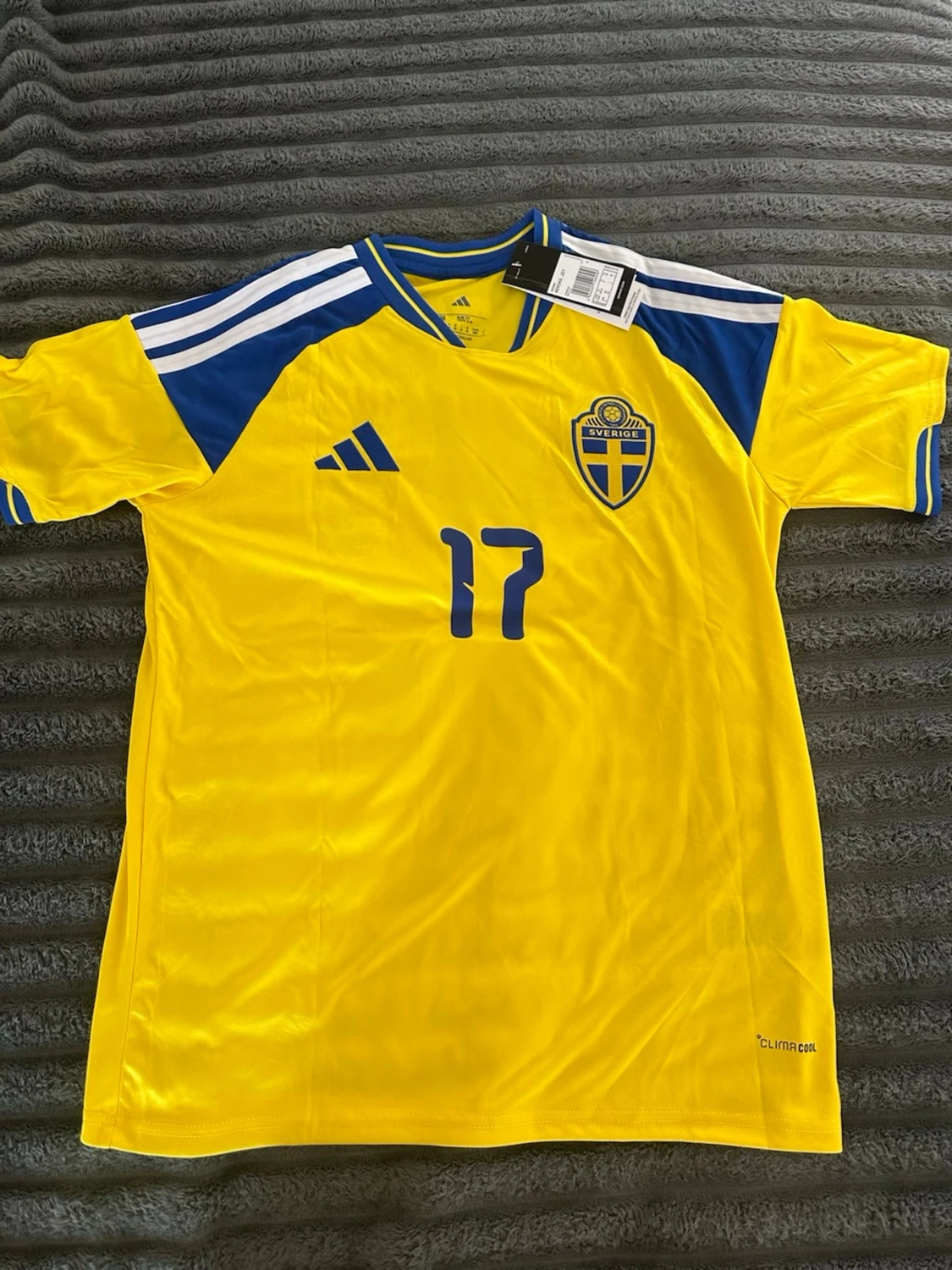Sverige fotbollströja Gyökeres 17 - 1