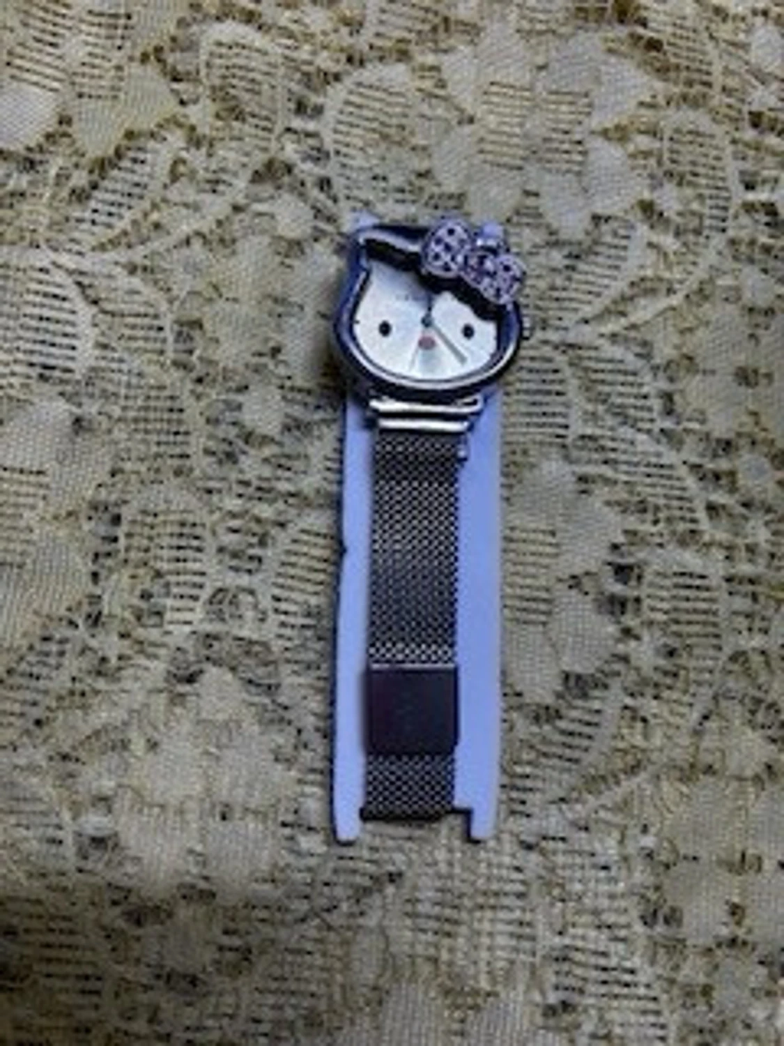 Hello Kitty klocka med meshband