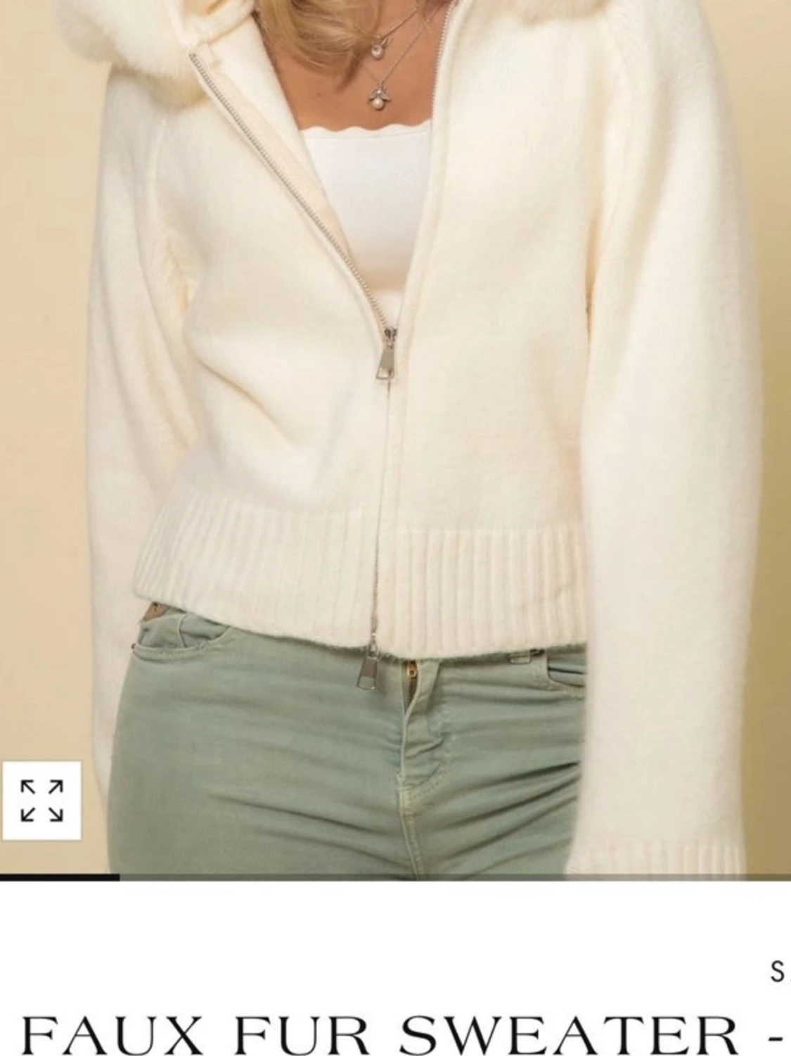 Vit stickad hoodie med fuskpäls - 1