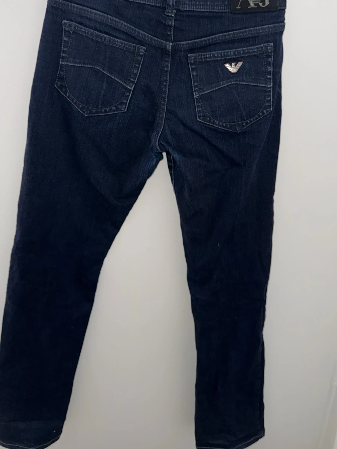 Mörkblå vintage jeans från Armani Jeans - 1