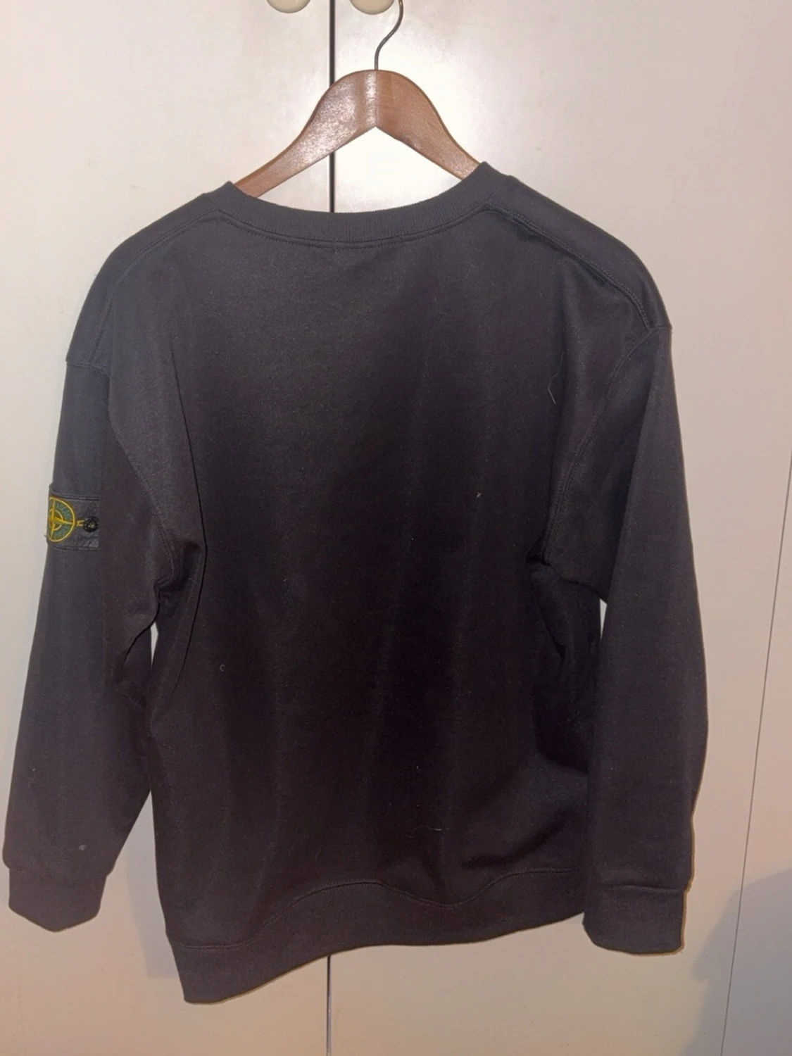 Svart sweatshirt från Stone Island - 1