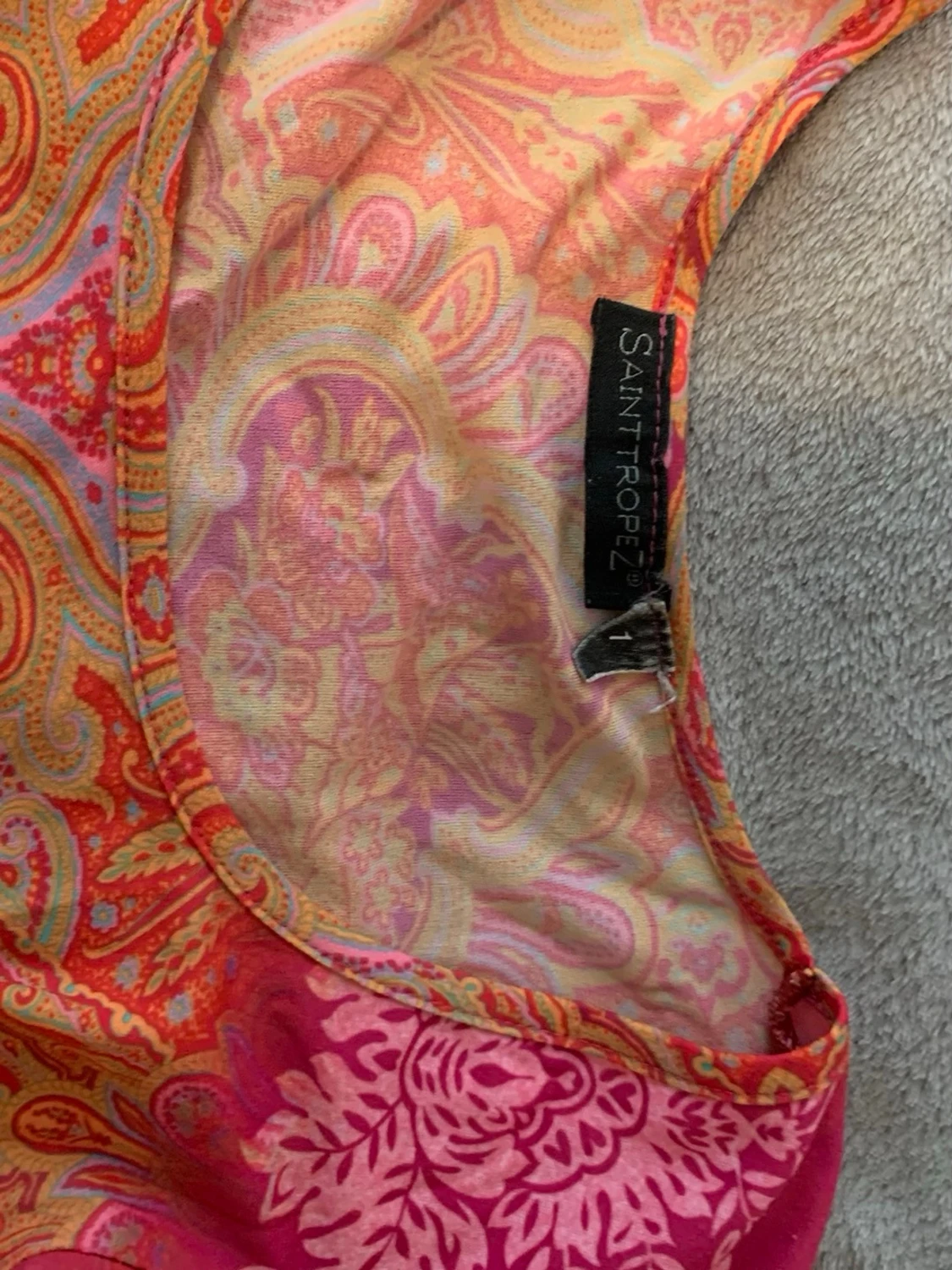 Mönstrad långärmad topp i rosa och orange - 4