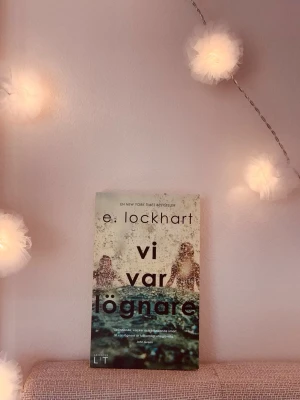 vi var lögnare: e. lockhart - fin bok i fint skick🫰🏼jag erbjuder bundle rabatter så kolla in mina andra annonser också! de är bara att höra av dig vid frågor eller prisförslag💕