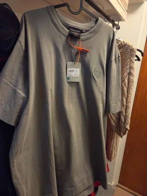 Canada goose t-shirt  - Canada goose t-shirt. Helt ny endast testad. Självklart äkta. 
