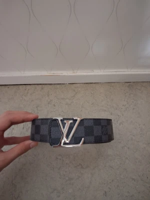 LvBälte - Helt ny bälte för endast 199kr rabbat just nu jättesnygg och top kvalitet. Har ni funderingar eller är sugen skriv till mig.