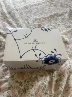 Royal Copenhagen koppar 💙🤍 - Fick dessa i present men inte riktigt min stil 😅helt nya!