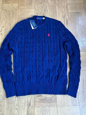 ralph lauren knitwear  - ralph lauren knitwear  donker blauw brand nieuw  met tags maat M goede dikke kwaliteit