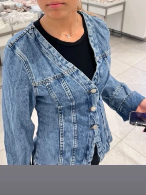 Jeans kappa/jacka - Fin men använder inte