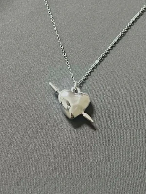 Silver Arrow Heart - Silver-plated stainless steel. 40 - 45 cm