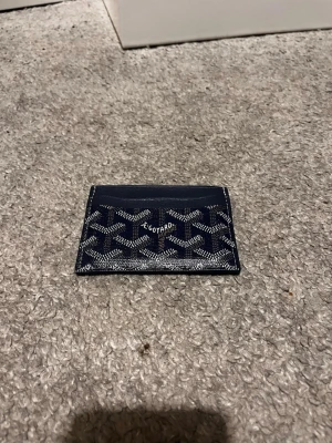 Korthållare - Stilren korthållare 👍helt ny 👍skriv vid funderingar 👍