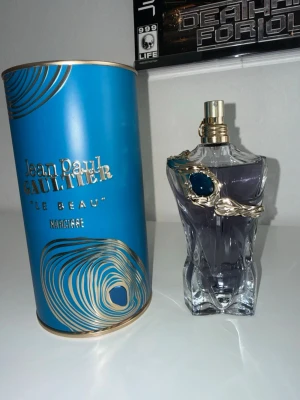 Jean Paul Gaultier Le Beau Narcisse parfym 125ml - Helt ny Le Beau Narcisse från Jean Paul Gaultier. Även intresserad av byten mot andra parfymer.