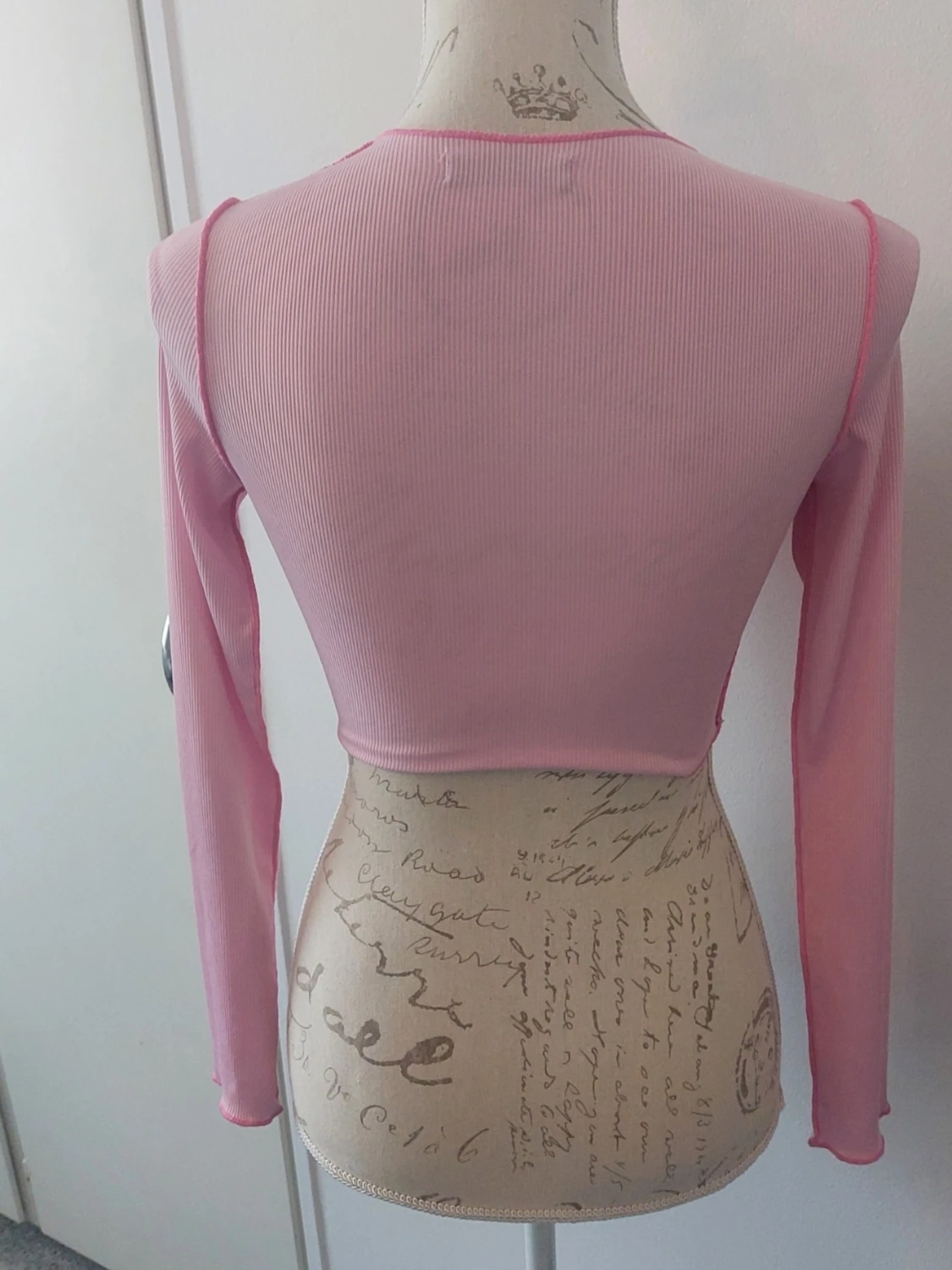 Rosa croppad ribbad långärmad topp - 1