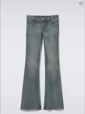 Cheap monday jeans - Storlek 23/30, passar mig som är 160 och brukar ha storlek xs/s