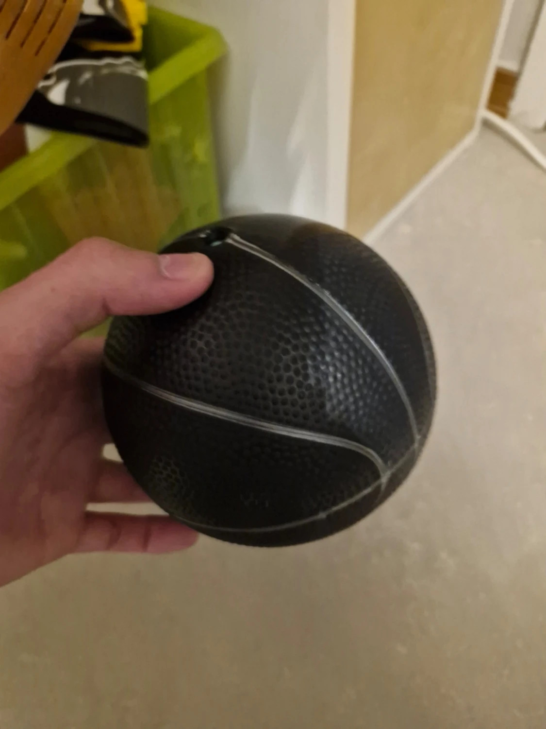 Svart mini basketboll