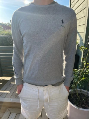 Polo Ralph lauren  - Skön Ralph lauren tröja. Storlek S i väldigt bra skick.