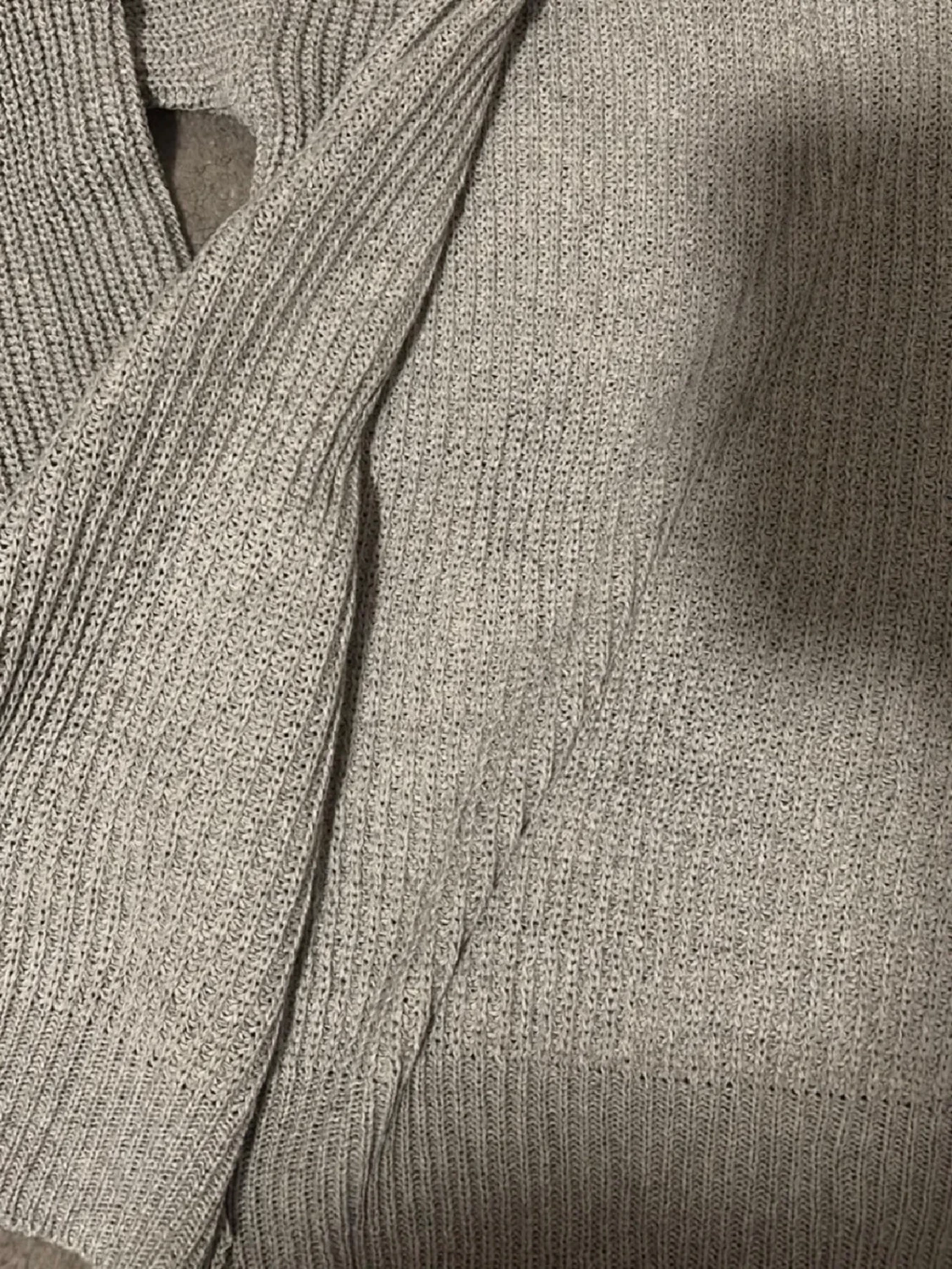 Grå stickad ziptröja från Prada - 2