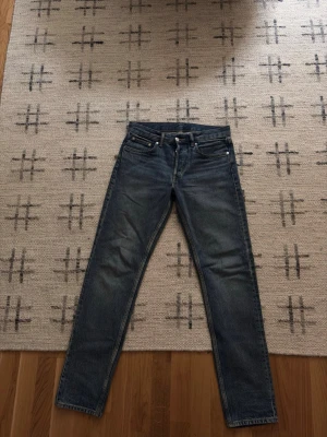 Straight leg jeans från arket - As sköna jeans från arket skickt 7/10 