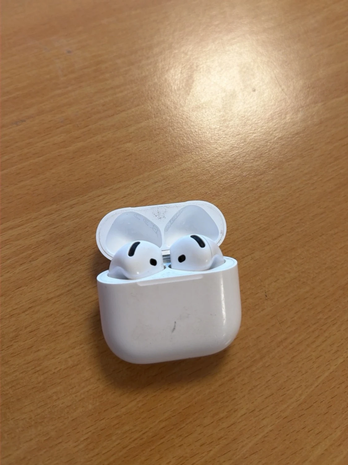 Apple AirPods Pro med laddningsetui - 2