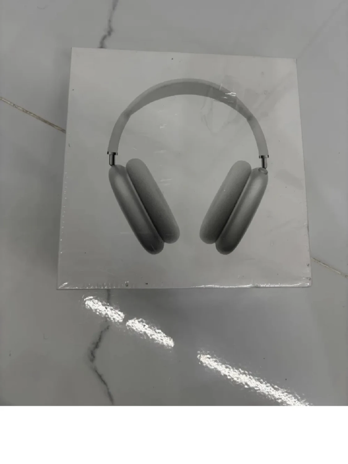 Apple AirPods Max silver hörlurar