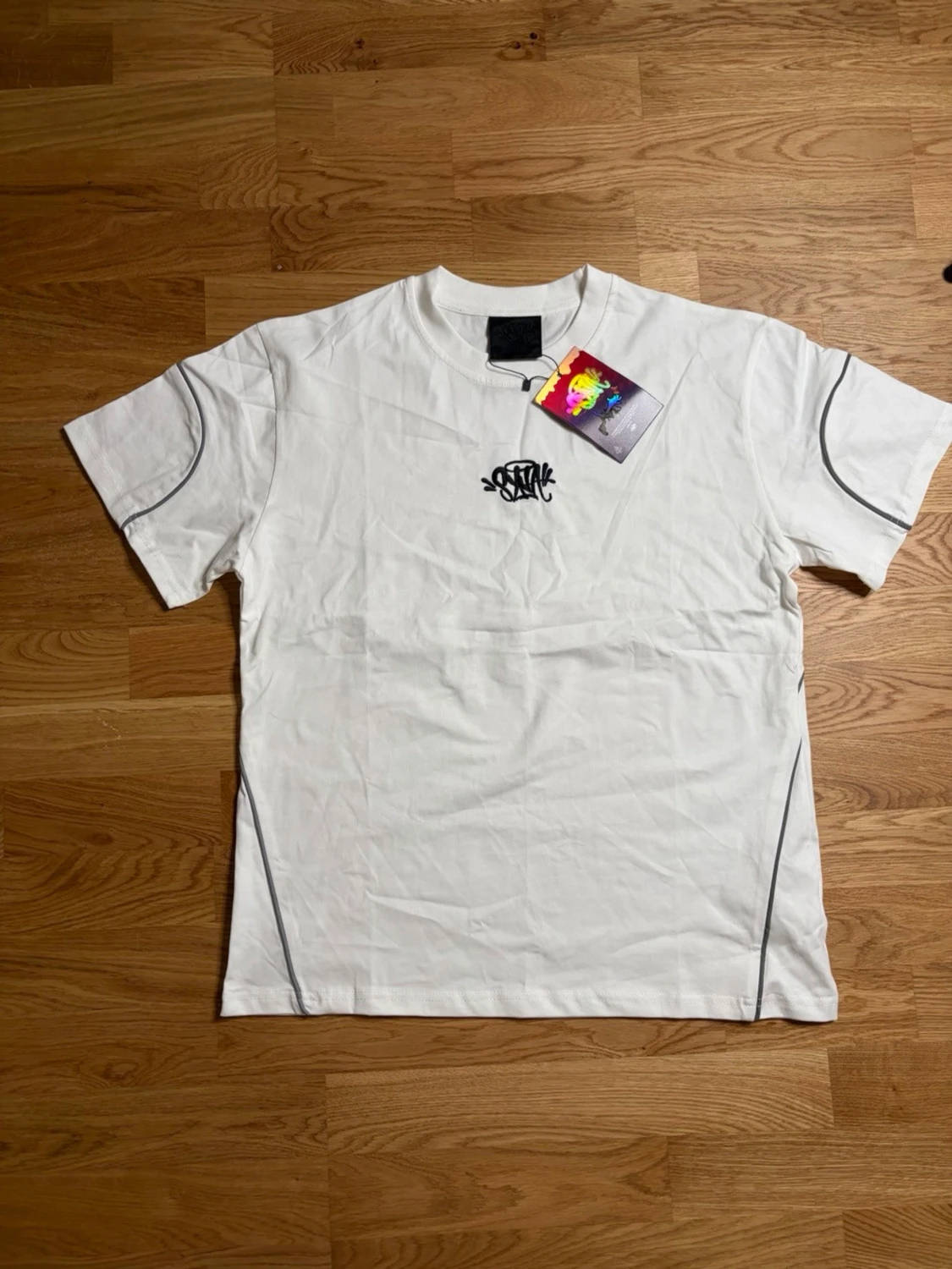Syna world t shirt