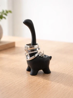 Snygg ringhållare - Ringarna ingår ej. 