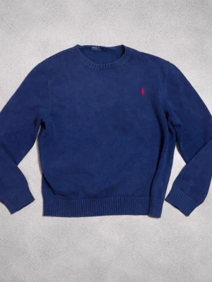 Ralph lauren - Hej säljer en raffe tröja i storlek xl men som passar L eller M. Priset kan diskuteras. Skick:4/5. Mvh 