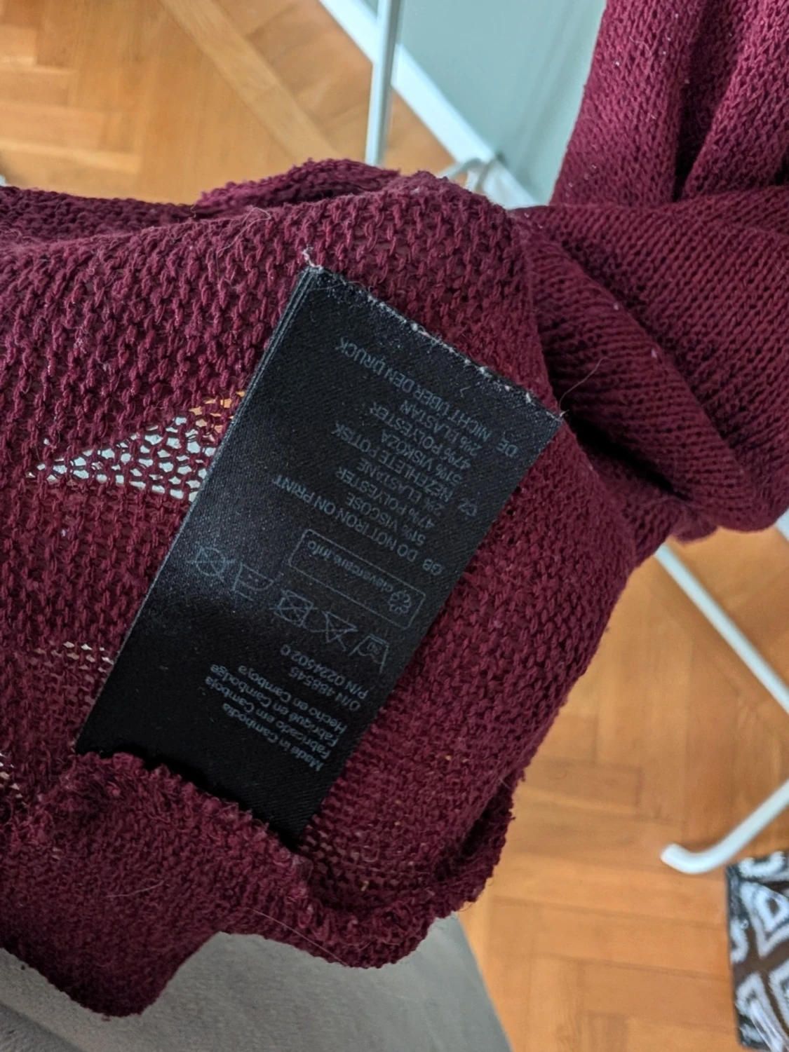Vinröd topp med tryck från H&M - 6