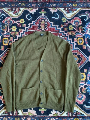 Uniqlo, cardigan.  - Size S, fits tts. Good condition. 