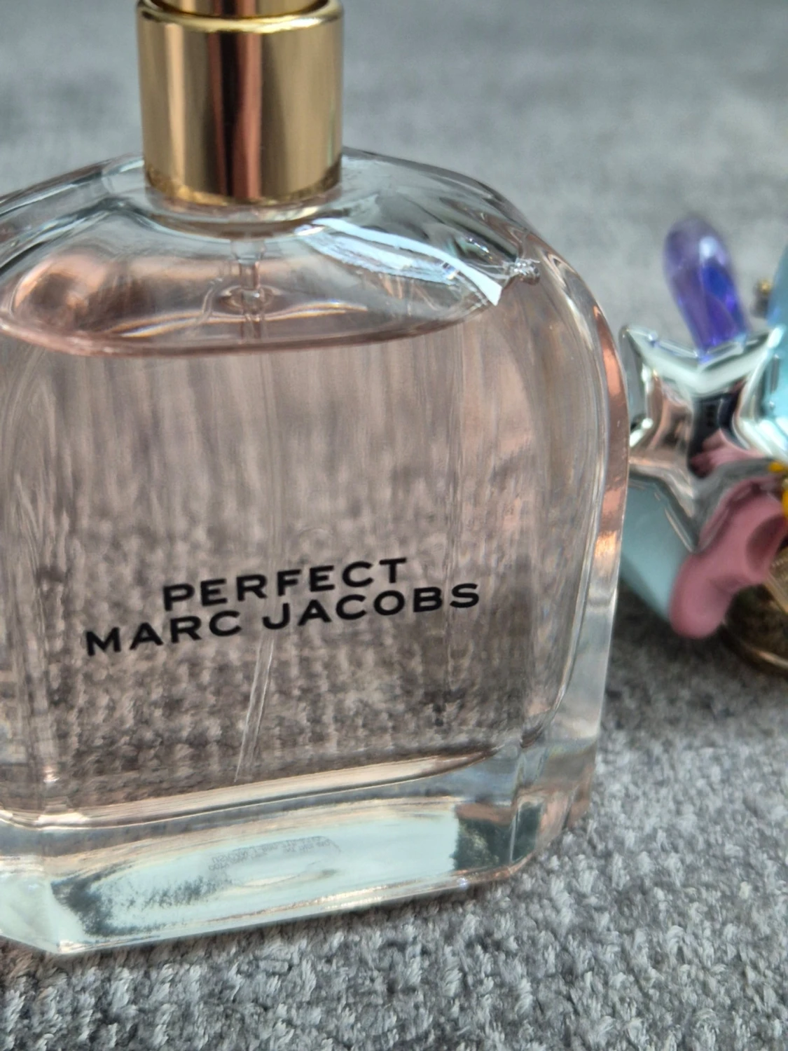 Marc Jacobs "Perfect"
