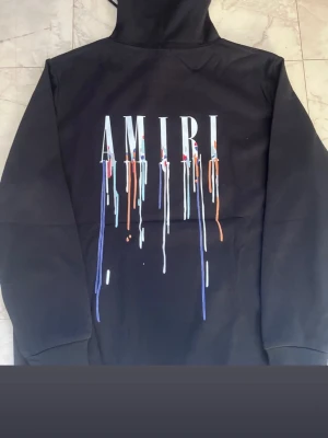 @miri hoodie - Helt ny och oandvänd @miri hoodie storlek L . Överfet hoodie passa nästan alla outfits. Nästan som riktig 