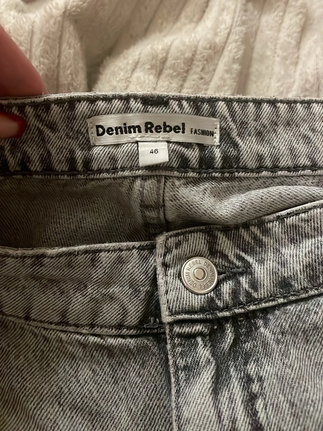 Gråa raka jeans  - 2