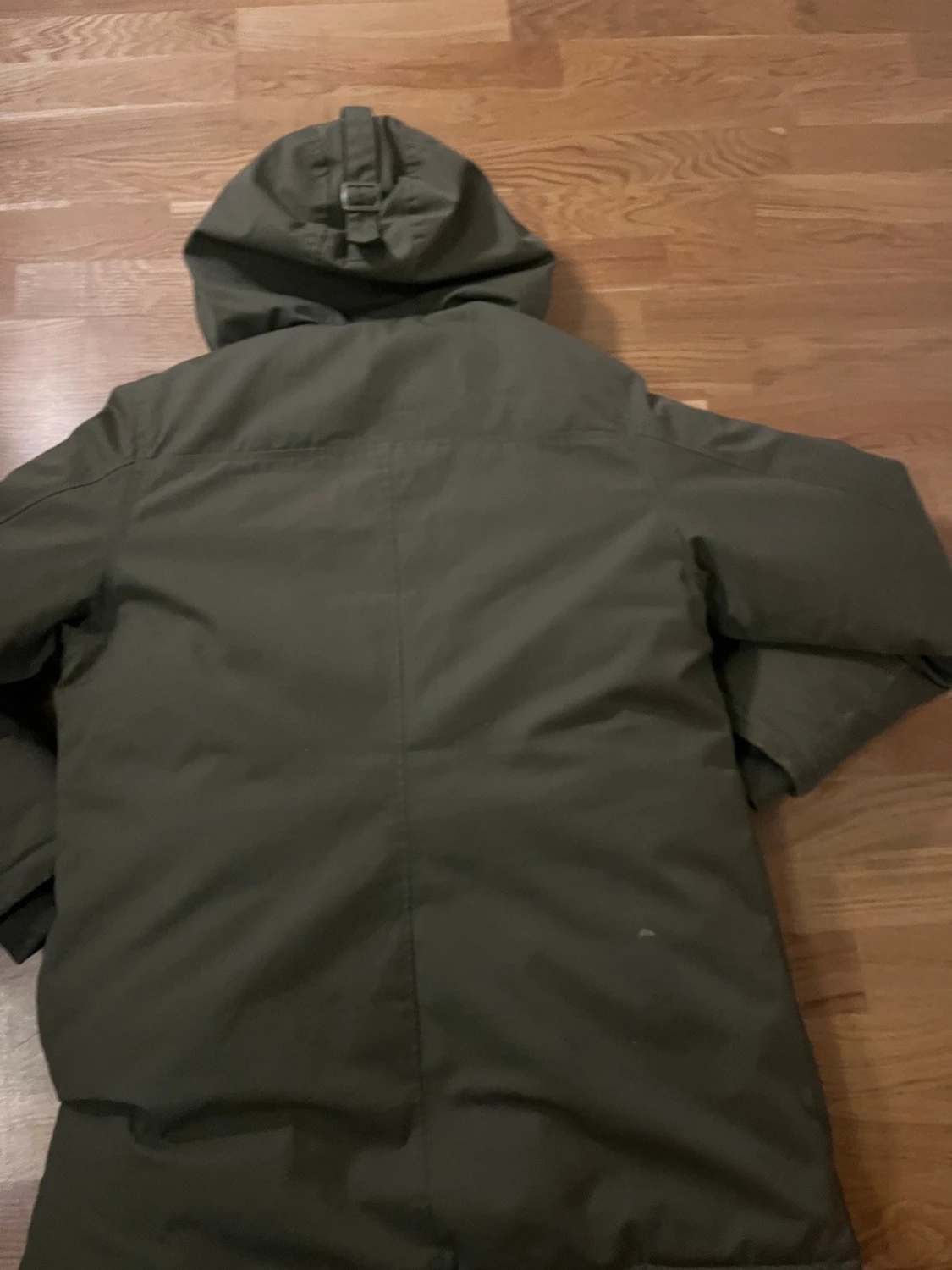 Olivgrön parkajacka Peak Performance - 2