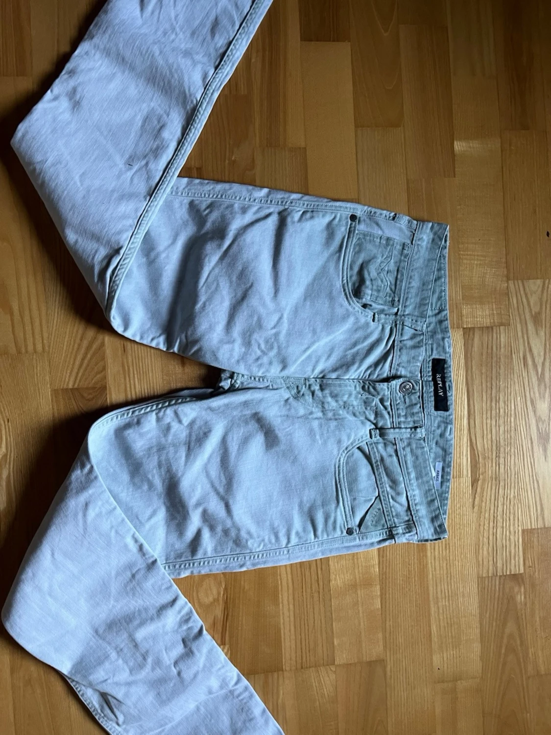 Ljusblåa jeans från replay  - 1