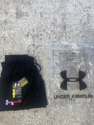 Under Armour byxor - Helt nya. Storlek M. Reflektiva
