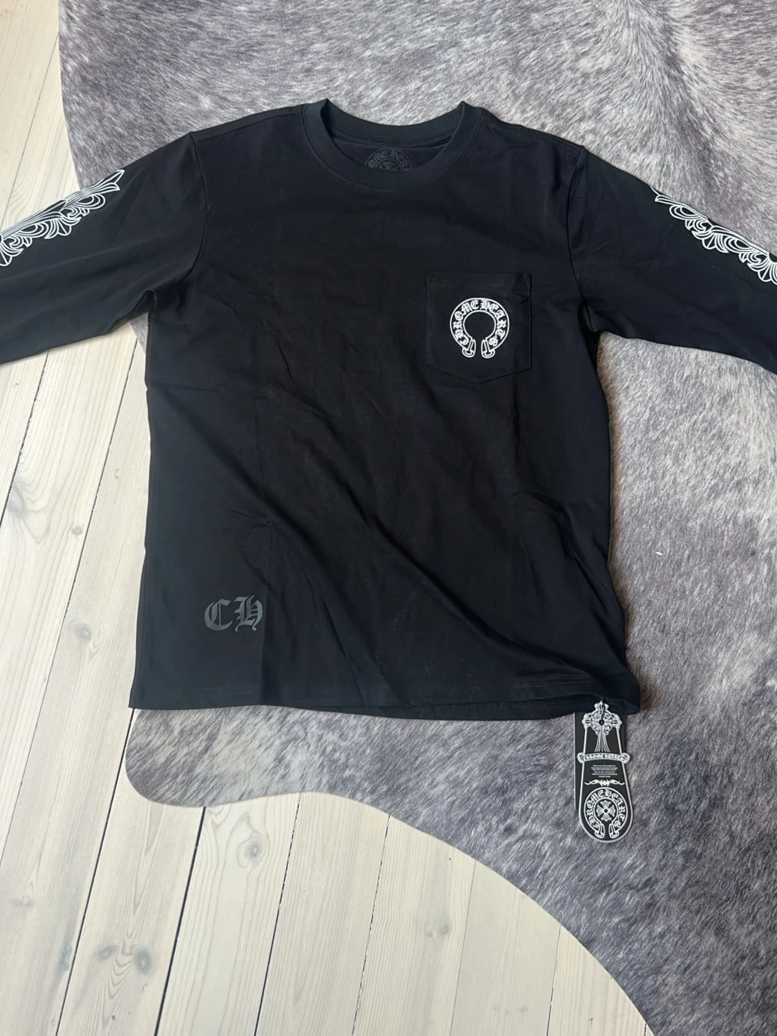 Svart långärmad topp från Chrome Hearts
