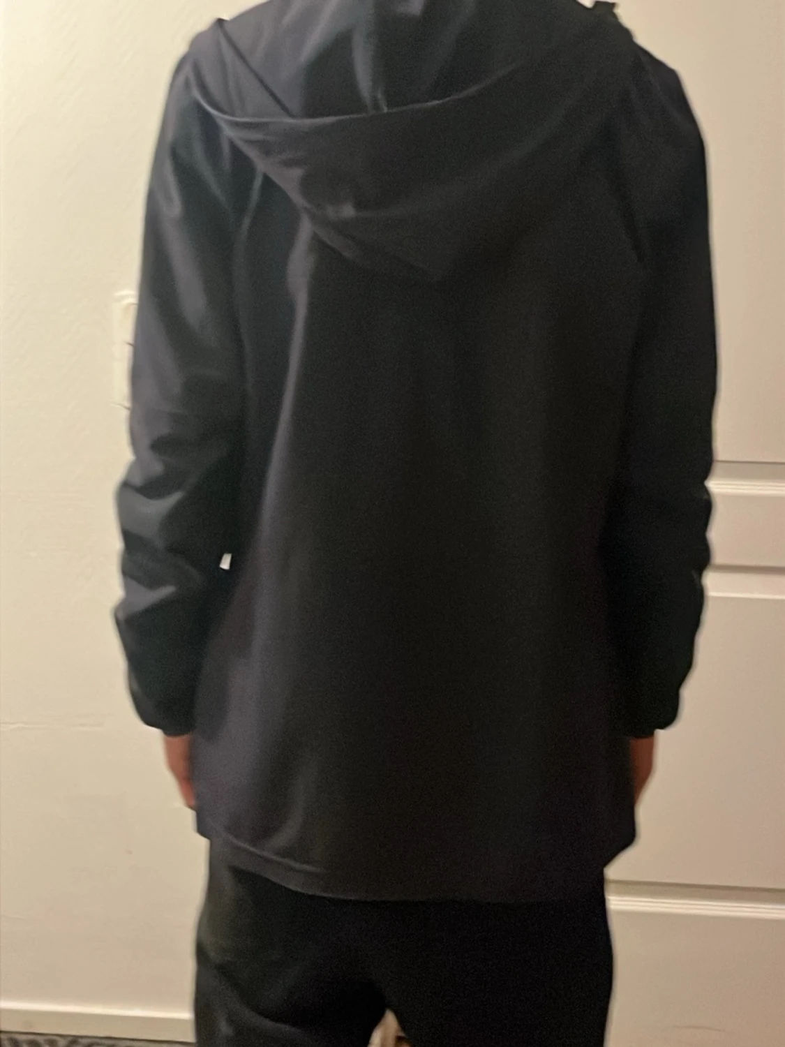 Svart vindjacka från Under Armour - 1