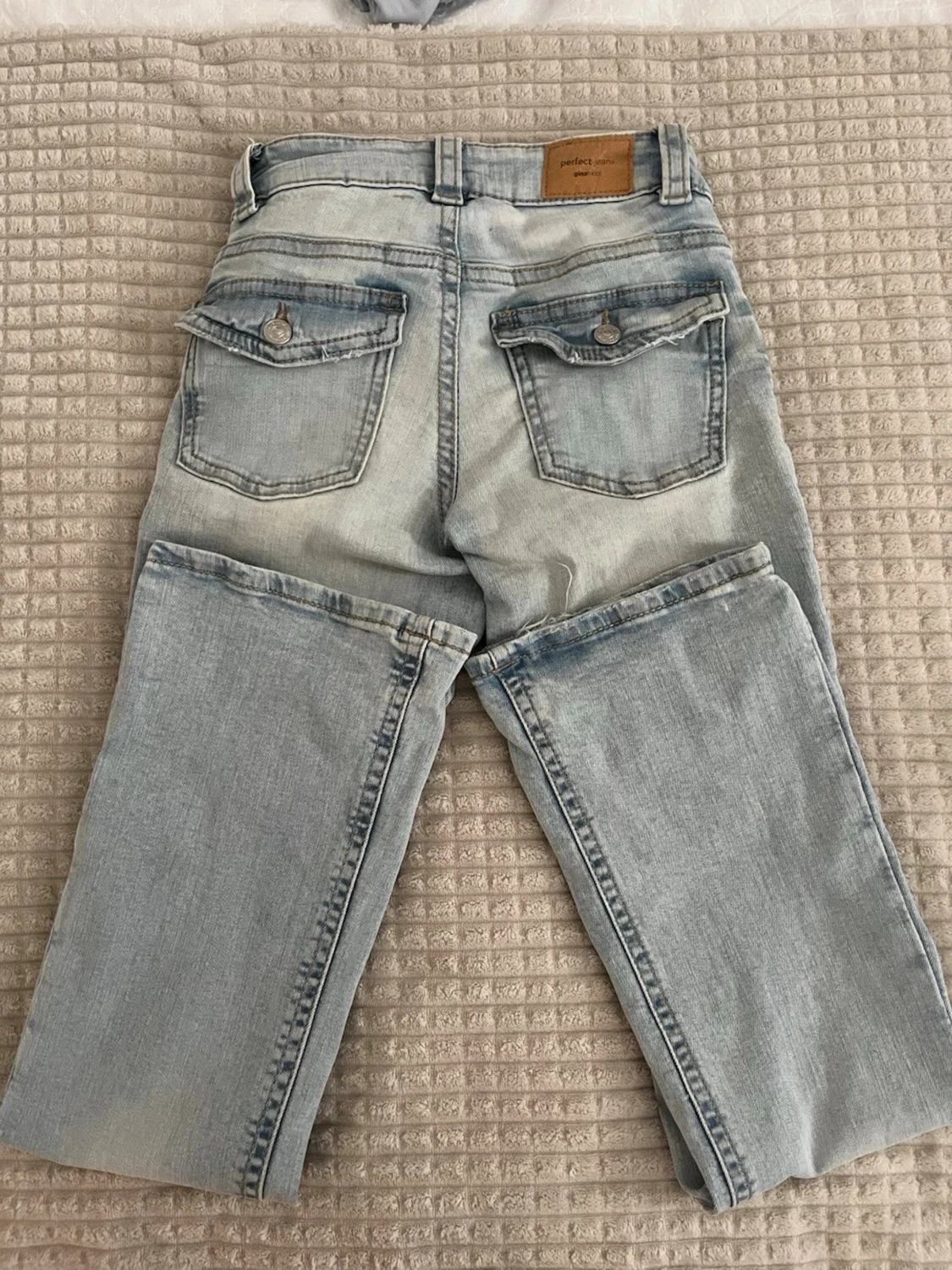 Ljusblå jeans från Gina Tricot - 1