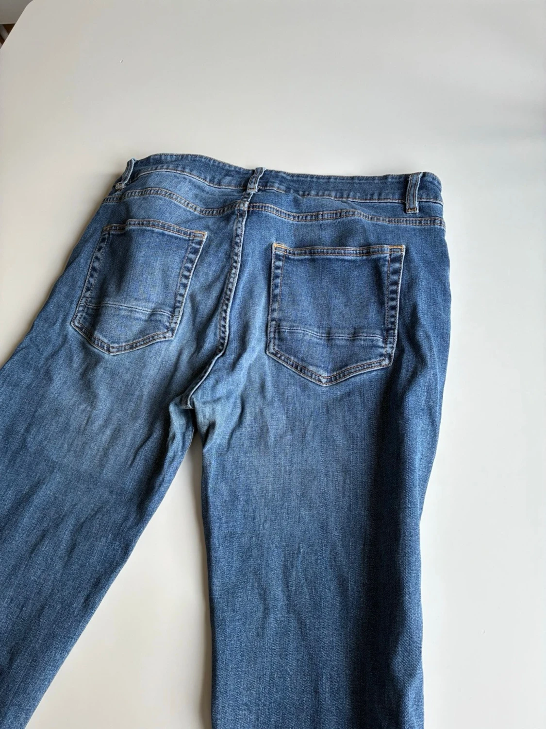 Blå raka jeans med klassisk passform - 3