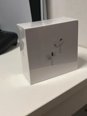 AirPods Pro 2end  - Äkta helt ny har köpt de från Saudiarabien då airpodsen va på rea AirPods Pro  2end 