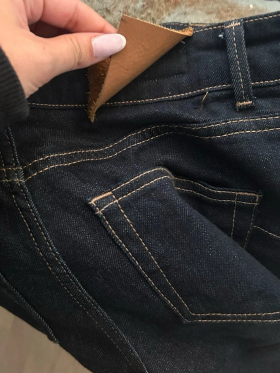Mörkblå bootcut jeans med kontrastsömmar - 3