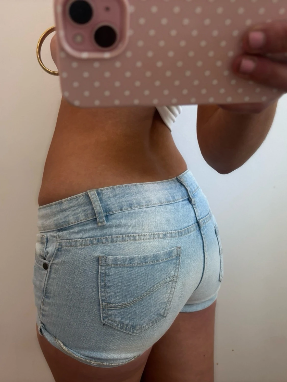 Lågmidjade ljusblå shorts  - 2