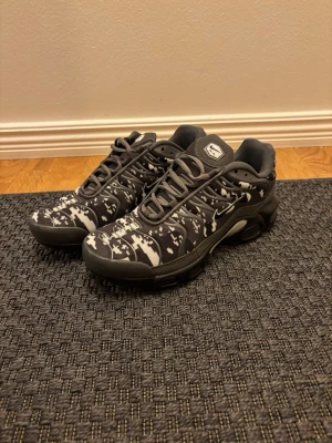 Nike tn skor - Mängdrabatt finns! Ju fler plagg du köper, desto bättre pris kan jag ge!