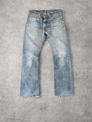 Levis 507 - Vintage Levis 507. Bootcut passform med sköna fades
