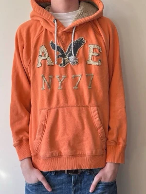 American eagel hoodie - Säljer en unik american eagel hoodie för endast 299 kr. Hoodies är varm och skön perfekt nu till vintern. Den har ett lurv vid luvan som ger den en skön look. Skriv vid minsta lilla fråga 