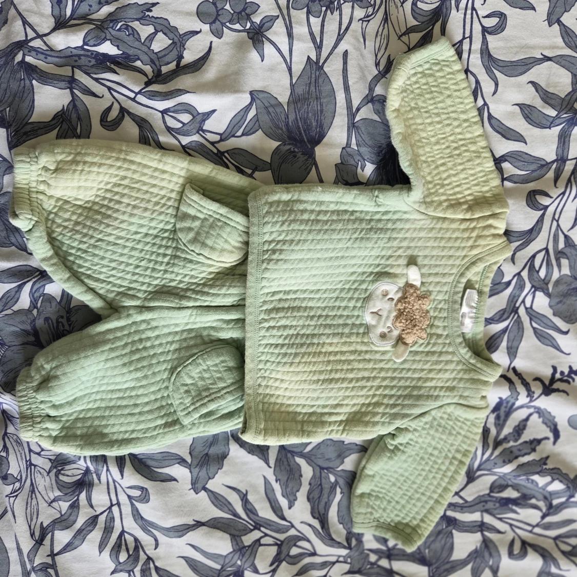 Barnkläder – set i fint skick!